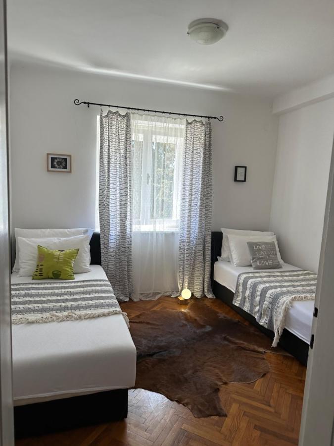 Cosy Family Apartment Marina Kastela Near Airport Exteriör bild