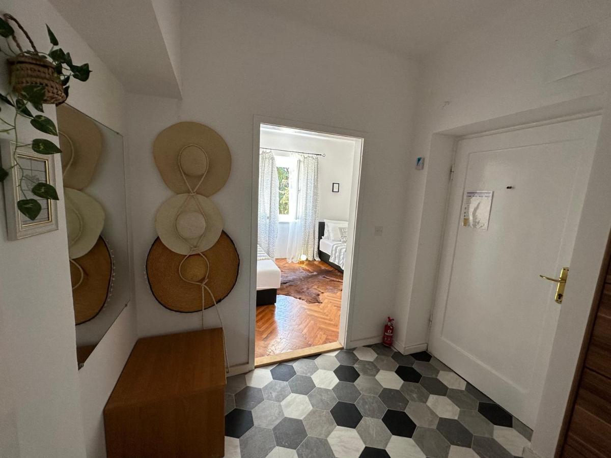 Cosy Family Apartment Marina Kastela Near Airport Exteriör bild