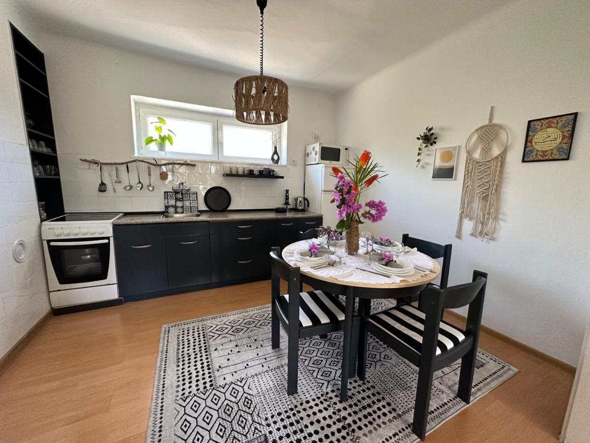 Cosy Family Apartment Marina Kastela Near Airport Exteriör bild