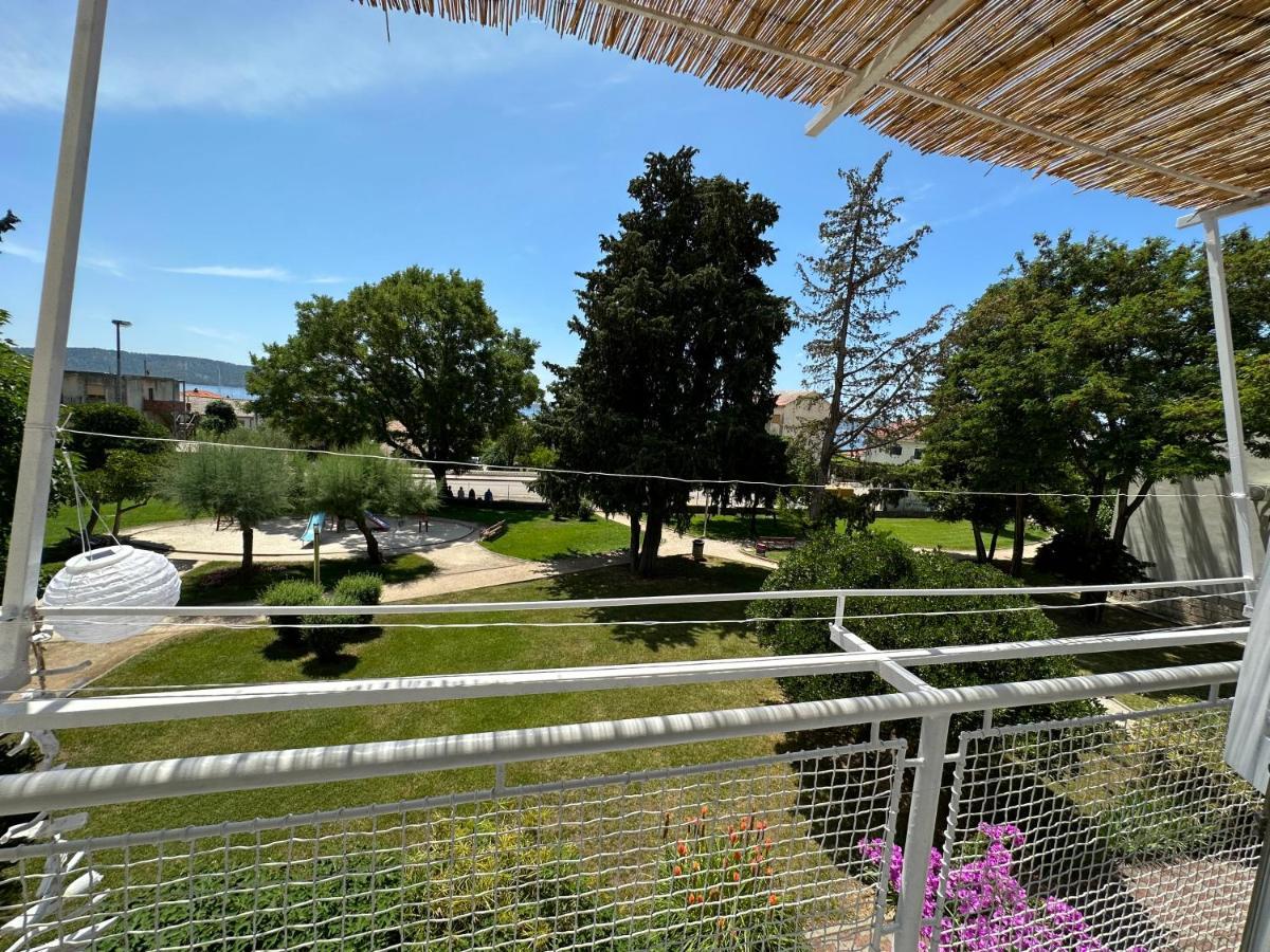 Cosy Family Apartment Marina Kastela Near Airport Exteriör bild
